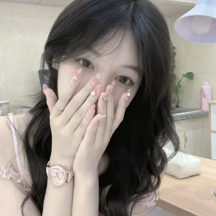 我就摆个摊，女神怎么追着跑